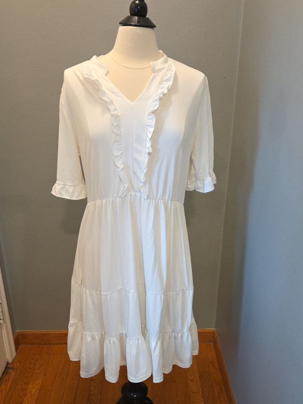 Source Unknown White Ruffle V-Neck Tiered Midi Dress